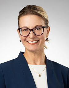 Portrait of Amanda Abrahamson Roseth